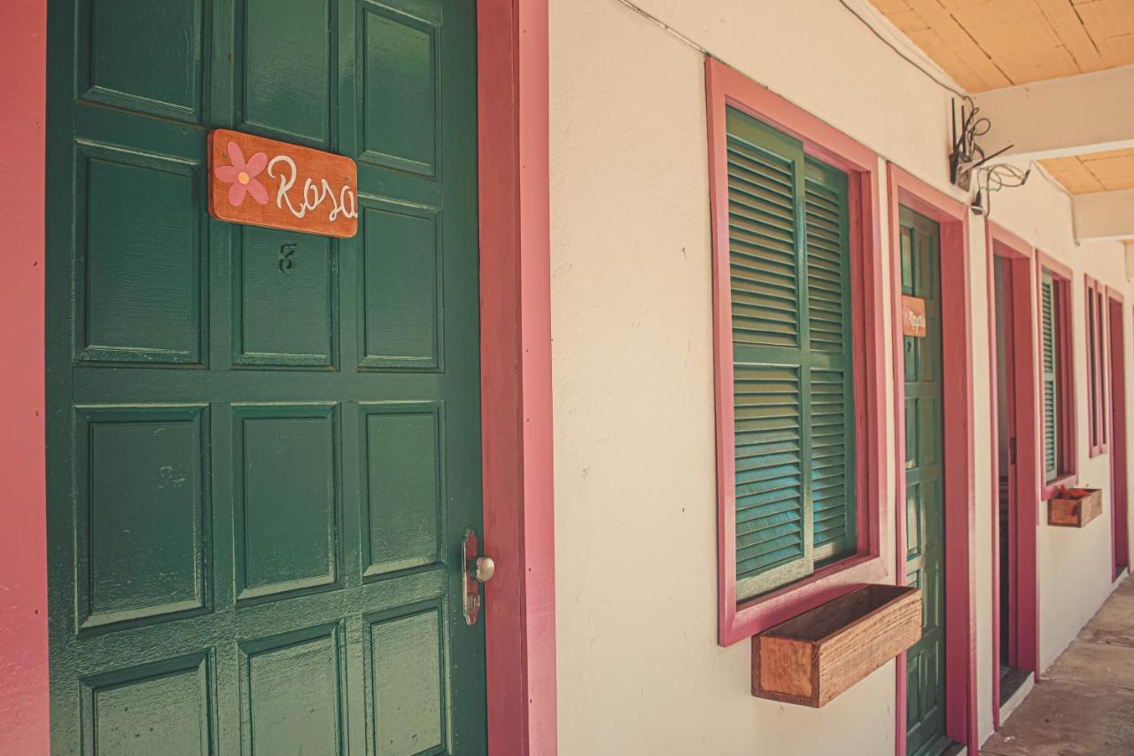 Vila Da Flor - Acomodacoes A 50 Mts Da Praia Prado Ngoại thất bức ảnh